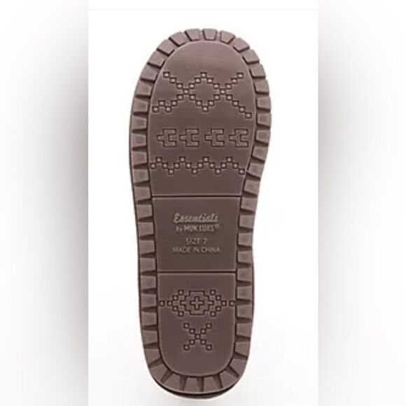 Muk Luks Side Zip Booties - Lydia  Olive 10 NWT - Picture 3 of 9